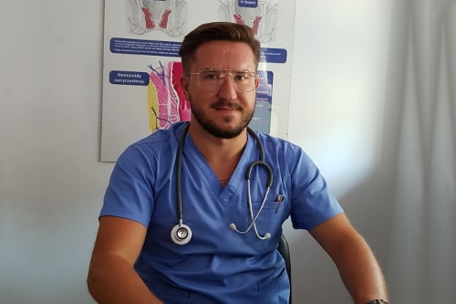 Proktolog dr Mariusz Turowski